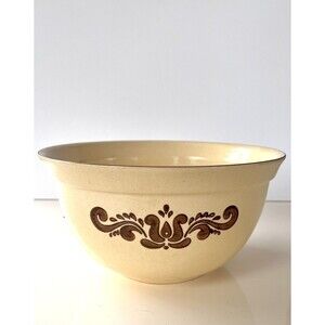 Pfaltzgraff Village 3 Qt. / 9.5" Mixing Bowl #458 Old Castle Backstamp Chipped